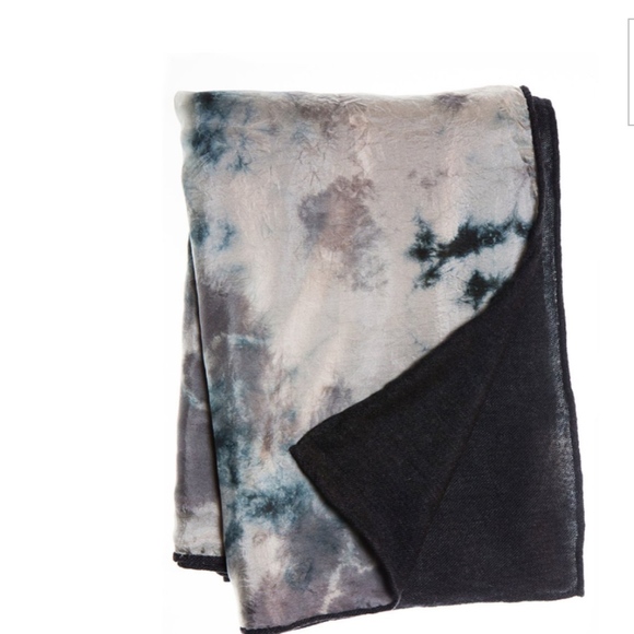 Denovembre + Echarpe Tie Dye Silk Cashmere Scarf - Picture 2 of 4